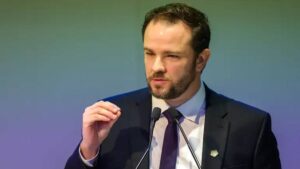 O Ministro da Fazenda Substituto, Dario Durigan. Secretário-executivo do Ministério da Fazenda reforça compromisso contra supersalários
