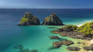 Imagem do Arquipélago de Fernando de Noronha. A imagem é para ilustrar uma matéria jornalística sobre a Taxa de Fernando de Noronha.