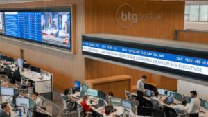 BTG Pactual compra ativos de Vorcaro por R$ 1,5 bi para ajudar na crise do Banco Master, que tenta reforçar capital e fechar venda ao BRB.