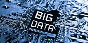 A imagem mostra ícones tecnológicos e ao centro a palavra big data.