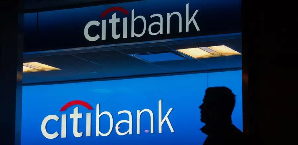 A imagem mostra a logo do Citibank, que alertou sobre o reforço fiscal no Brasil como uma medida urgente.