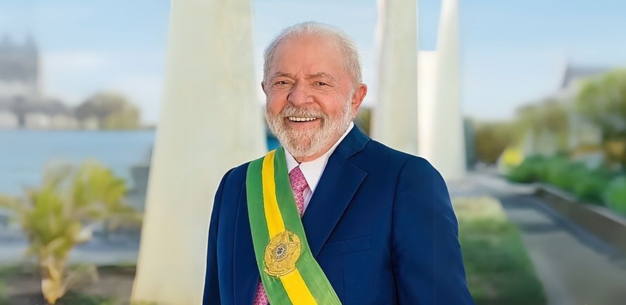 A imagem mostra o presidente Luiz Inácio Lula da Silva, que anunciou novas políticas de crédito.