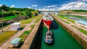 Imagem do Canal do Panamá. Contratos do Panamá com a China serão revistos após pressão de Trump