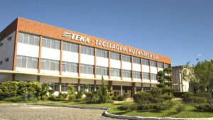 Justiça decreta falência da Teka, mas mantém operações. Empresa busca preservar empregos e seguir fornecendo para clientes e fornecedores.
