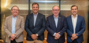 Joaquim Rolim, Sebastian Delgui, Ricardo Cavalcante e Luis Viga fortalecem a parceria entre Fortescue e FIEC para o avanço do hidrogênio verde no Ceará. Foto: Jorge Lucas