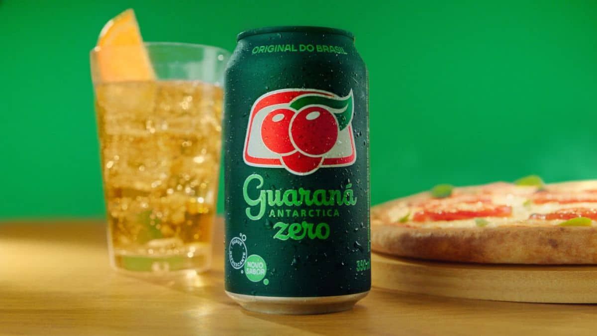 O Guaraná Antarctica alcançou 1 milhão de compradores no varejo em 2024, impulsionado pela versão zero açúcar e pela digitalização do setor.