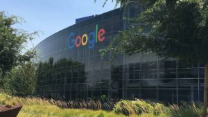 Imagem de sede do Google. Lucro da Alphabet cresce no quarto trimestre de 2024