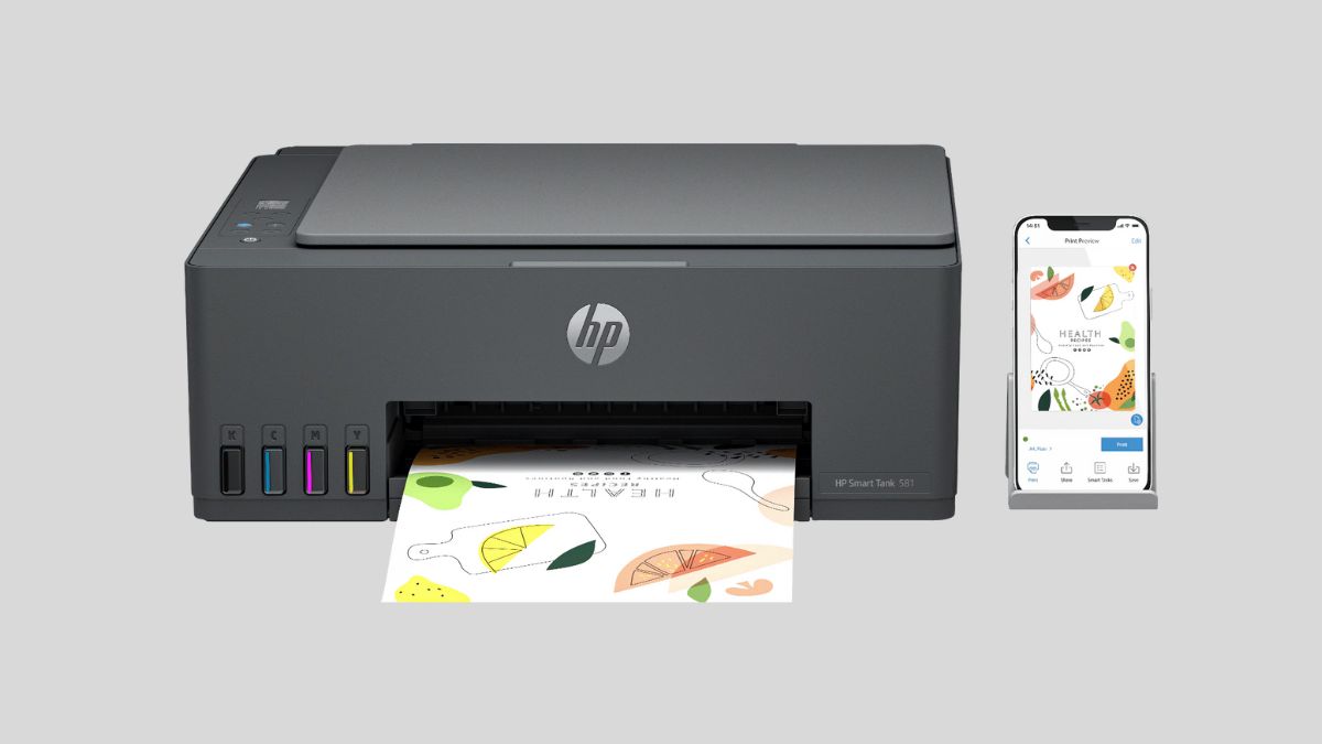 HP registra lucro de US$ 704 milhões, queda de 11%, apesar do crescimento de 2,41% na receita. Ações recuam após divulgação dos resultados.