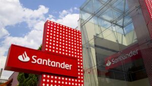 O Santander registrou lucro de R$ 3,855 bi no 4º trimestre de 2024, alta de 74,9% impulsionada por maior arrecadação e controle de despesas.