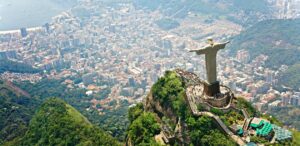 Turismo nacional bate recorde em 2024.