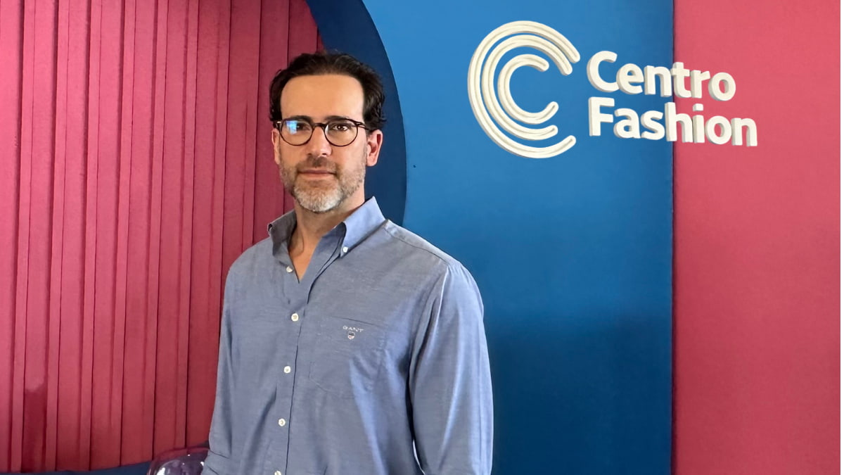 André Pontes, diretor do Centro Fashion Fortaleza, durante o lançamento da Revista CFM, novo canal de comunicação para moda popular.