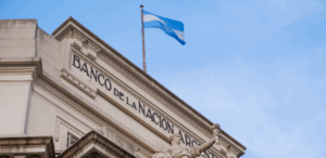 Inflação mensal da Argentina acelera: quais os efeitos para o Brasil?