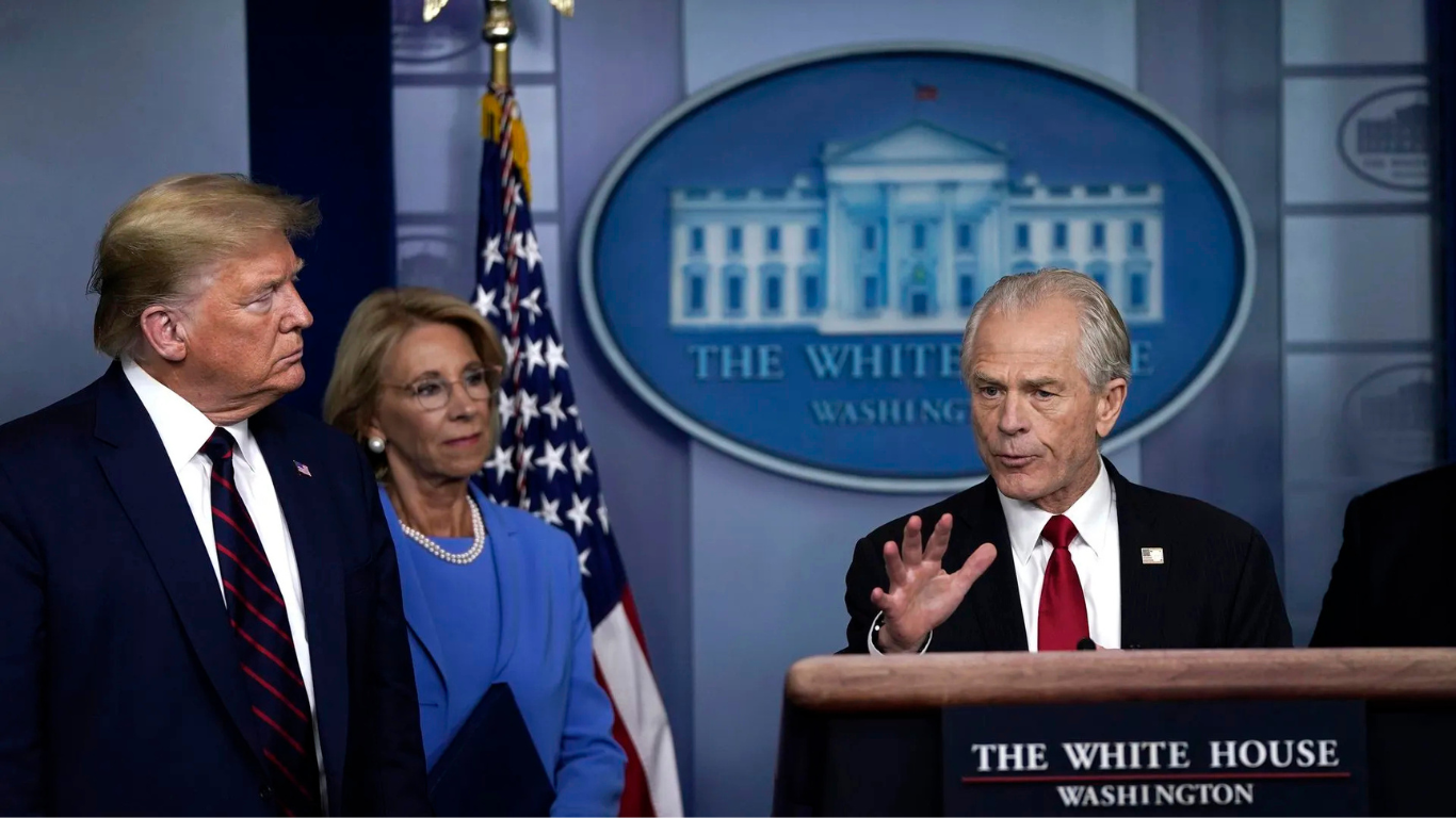 Tarifaço: Peter Navarro anuncia redução de tarifas impostas ao Canadá.