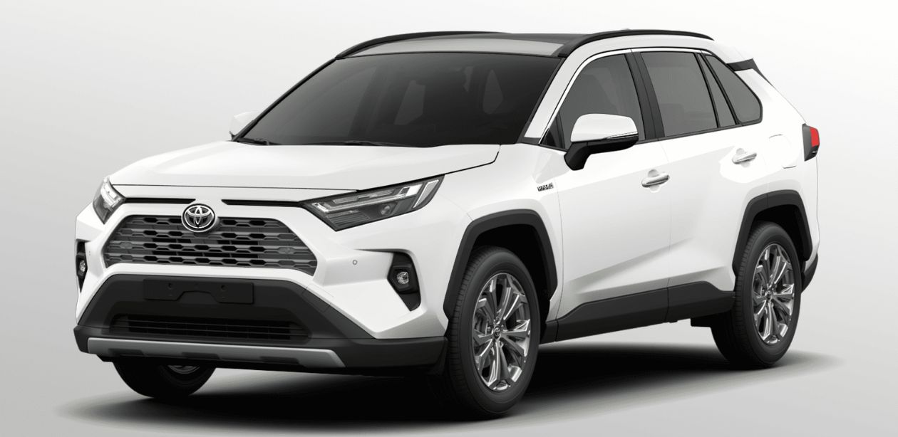 A imagem mostra um carro Toyota RAV4 branco.