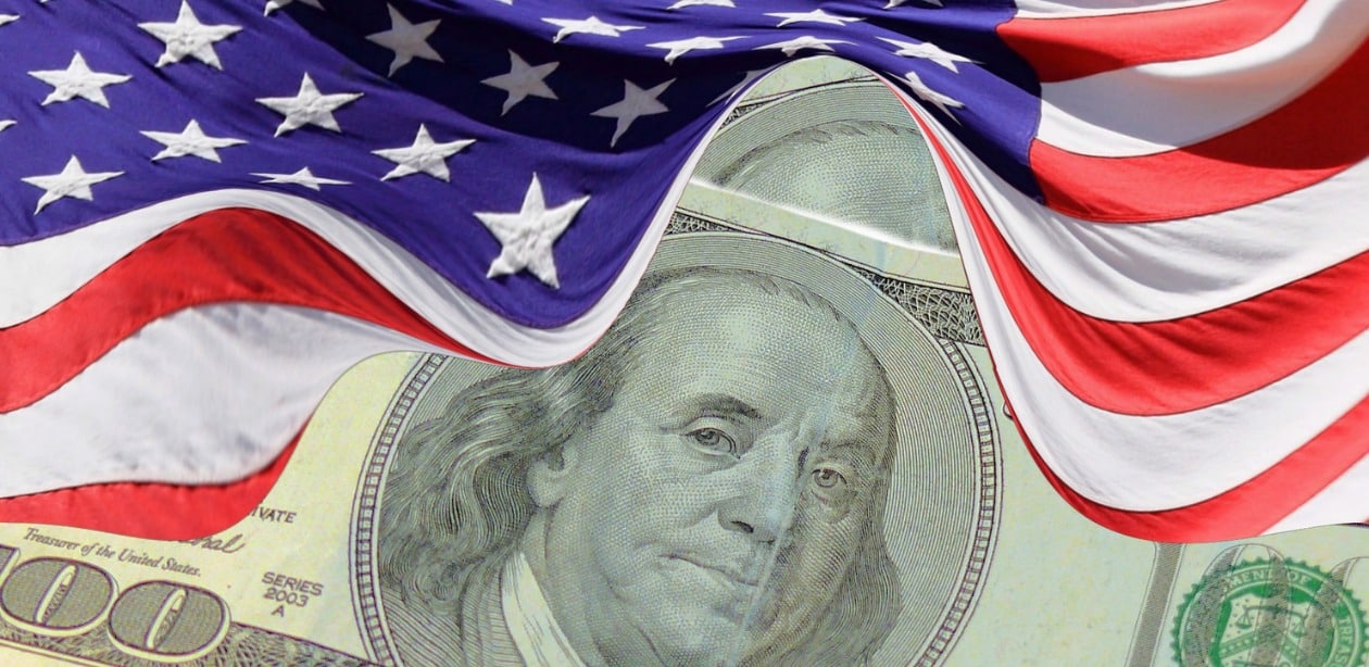 Dólar segue em baixa.