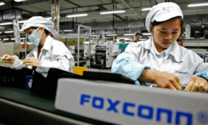 Crescimento da Foxconn em 2025 é estimulado por investimentos em IA.