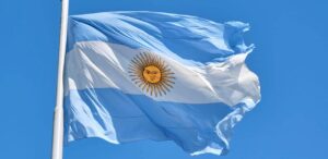 Pacote de apoio financeiro do Banco Mundial para a Argentina, incluindo empréstimos e reformas econômicas.