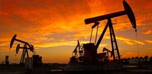 A imagem mostra uma petroleira para representar a Braskem (BRKM5).