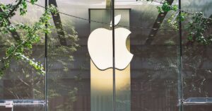 Apple perde espaço no mercado chinês de smartphones em 2025, superada pela Xiaomi.