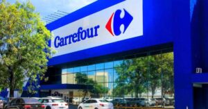 Carrefour lidera o mercado como o maior supermercado do Brasil em 2024, com crescimento nas vendas e proposta de fechamento de capital