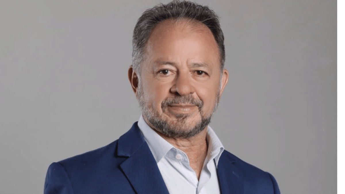 Acrísio Sena comenta impacto das políticas protecionistas de Trump no comércio exterior brasileiro.