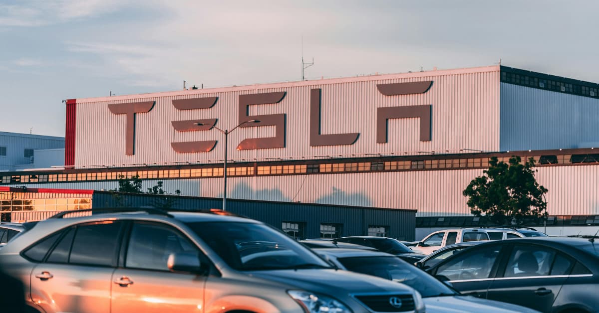Vendas da Tesla na União Europeia em março de 2025 com queda de 36%