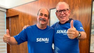 Paulo André Holanda e Ricardo Cavalcante celebram que o SENAI Ceará é premiado por desempenho