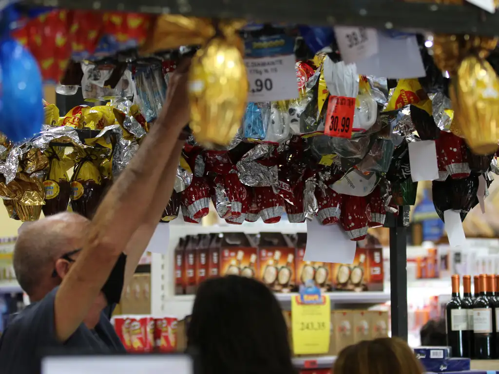 FecomercioSP e IBGE apontam uma queda no preço da cesta de produtos de Páscoa