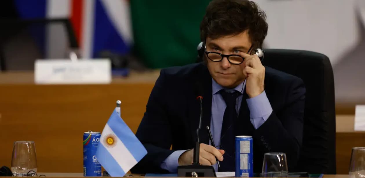 Argentina elimina restrição para comprar dólar após acordo com FMI