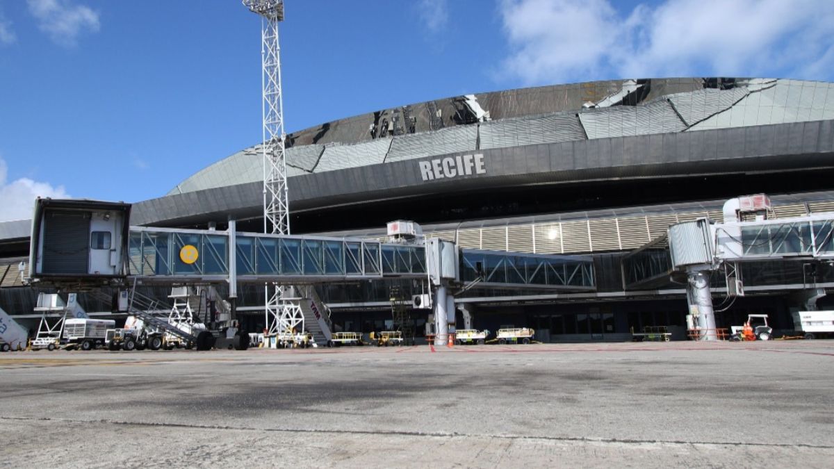 Aeroporto do Recife supera Fortaleza em passageiros internacionais e se consolida atrás apenas de Salvador na nova malha aérea do Nordeste.