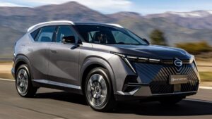 A chinesa GAC chega ao Brasil com veículos elétricos, produção local futura, parceria com universidades e acordo com o Inmetro.