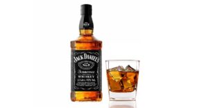 A imagem mostra o uísque Jack Daniel's que ganhou uma liminar contra o uísque Jackzinho