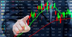 A imagem mostra u gráfico de ações para representar os destaques do dia: Petrobras PETR4, Azul AZUL4, Itaú ITUB4