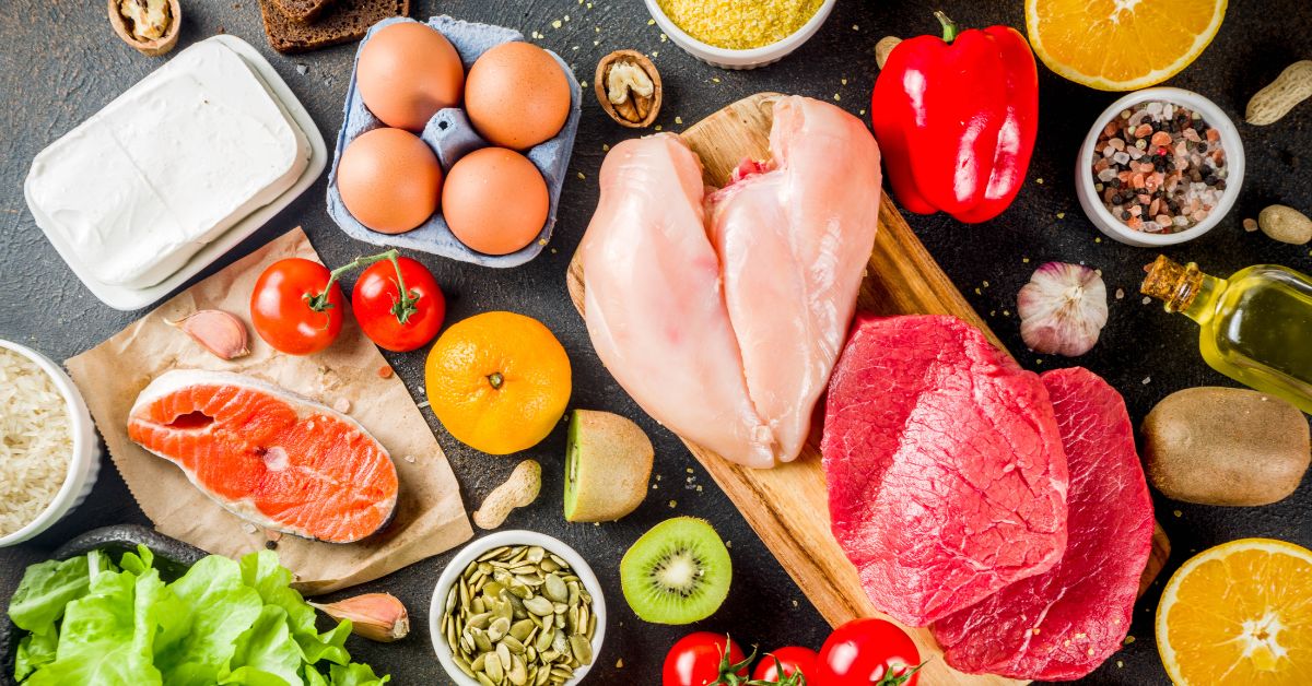 A imagem mostra vários alimentos para representar que os alimentos elevam percepção da inflação