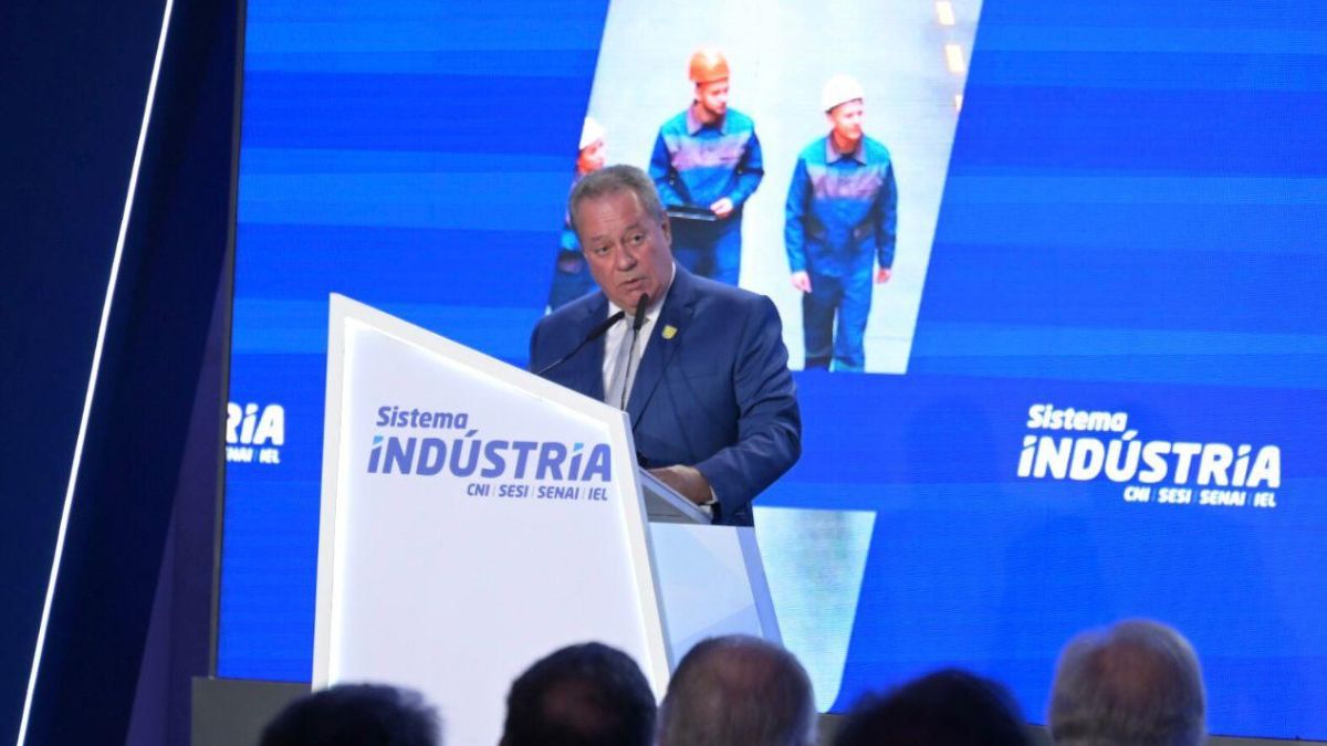 CNI celebra o Dia da Indústria com debate sobre inovação, IA e crescimento econômico sustentável no Brasil.