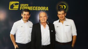 André Leão Ribeiro, Nertan Ribeiro e Pablo Leão Ribeiro durante evento de celebração do Grupo Fornecedora 70 anos.