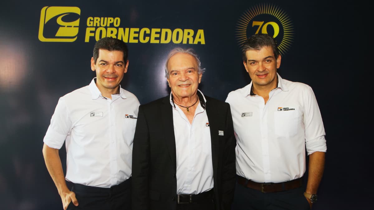 André Leão Ribeiro, Nertan Ribeiro e Pablo Leão Ribeiro durante evento de celebração do Grupo Fornecedora 70 anos.
