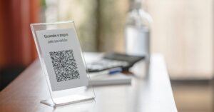 A imagem mostra um QR Code para representar o Pix Automático