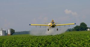 Aviões agrícolas impulsionam vendas da Embraer em 2025