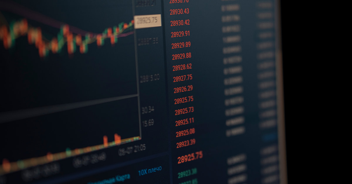 Dólar comercial sobe 0,83% e Ibovespa fecha em queda de 1,54%