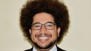 Retrato de Thiago Lopes Cardoso Campos, novo diretor da Anvisa indicado pelo governo.