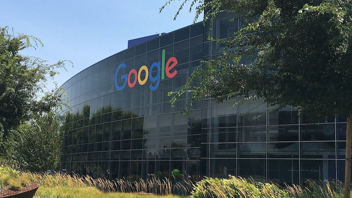 Google construirá cabo submarino de 14.800 km entre Chile e Austrália, fortalecendo a presença digital sul-americana no cenário global até 2027.