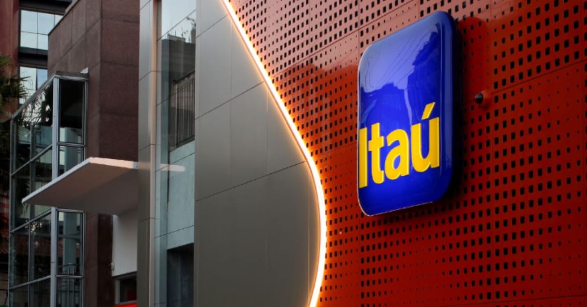 Agente de investimentos do Itaú orienta cliente com uso de inteligência artificial