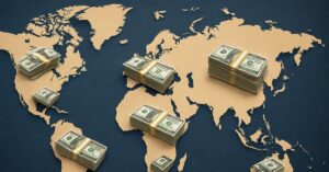 Ilustração de mapa mundi com notas de dólar representando países de pessoas ricas