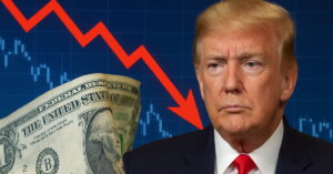 Donald Trump ao lado de gráfico financeiro com seta vermelha para baixo e nota de dólar amassada, representando a queda do dólar.