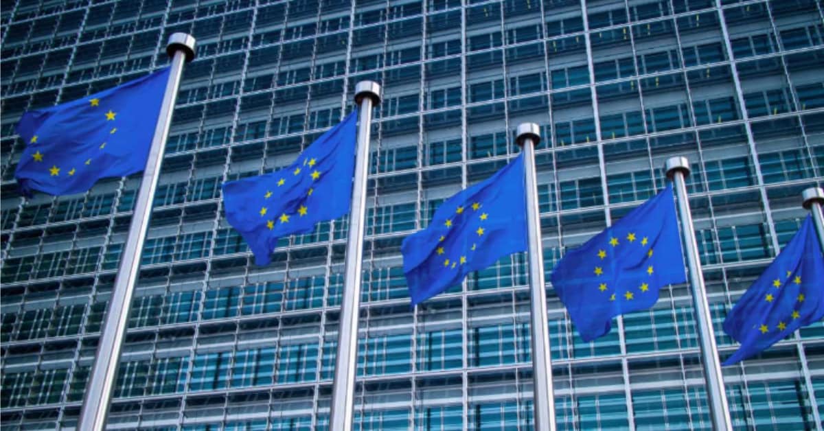 Gráfico mostra queda no superávit comercial da zona do euro em abril de 2025