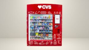 Vending machine em farmácias nos Estados Unidos, com produtos de saúde, higiene e snacks operados 24h pela rede CVS Pharmacy.