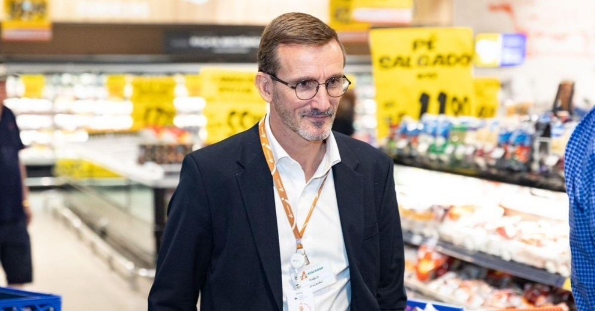 Pablo Lorenzo, novo CEO do Carrefour no Brasil, em loja da rede varejista.