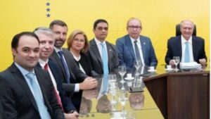 Reunião da FIEC com Geraldo Alckmin sobre tarifas dos EUA nas exportações do Ceará