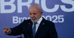 Lula responde tarifa de Trump com ameaça de retaliação comercial